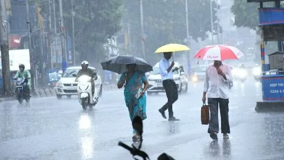 ఐఎండీ అలర్ట్: ఇవాళ బంగాళాఖాతంలో బంగాళాఖాతంలో మరో - ఏపీలో మోస్తారు నుంచి నుంచి భారీ వర్షాలు ..!