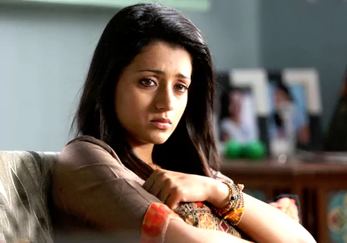 త్రిష ఇంట్లో బాంబు .. అప్రమత్తమైన అప్రమత్తమైన పోలీసులు!