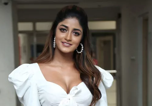మరో వివాదంలో డింపుల్ హయాతి .. ఒడిశా నుండి యువతులను తీసుకొచ్చి తీసుకొచ్చి ...