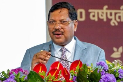 సుప్రీంకోర్టులో సీజేఐ బీఆర్ గవాయ్పై దాడికి యత్నం!