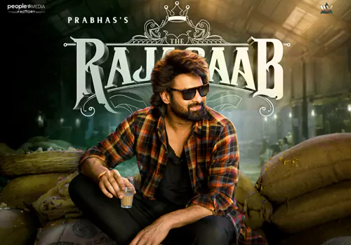 'ది రాజా సాబ్' మూవీ ఫస్ట్ రివ్యూ.. ప్రభాస్ నమ్మకాన్ని మారుతి నిలబెట్టుకున్నాడా?
