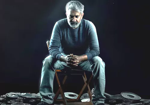 రాజమౌళి ముందున్న సవాళ్లు అవే.. వాటిని అధిగమించి 'వారణాసి'ని రిలీజ్‌ చెయ్యగలడా?