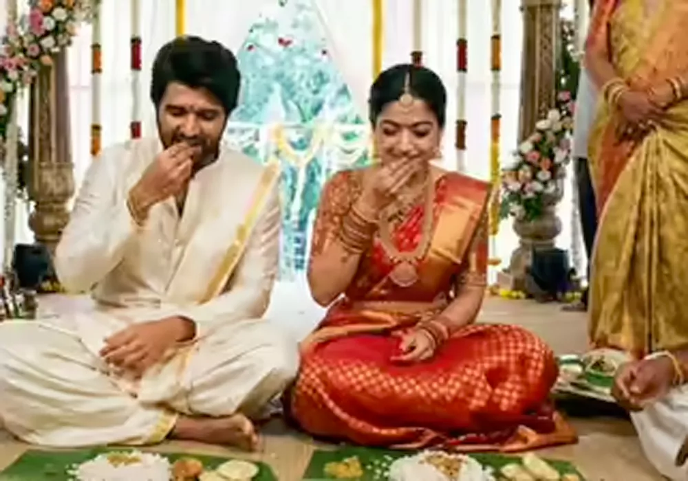 tmdb-header-middle-logo