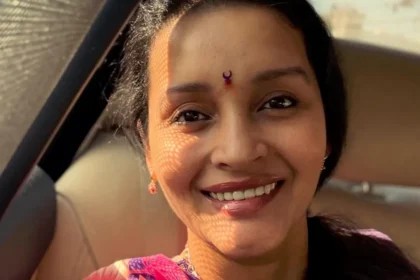 tmdb-header-middle-logo