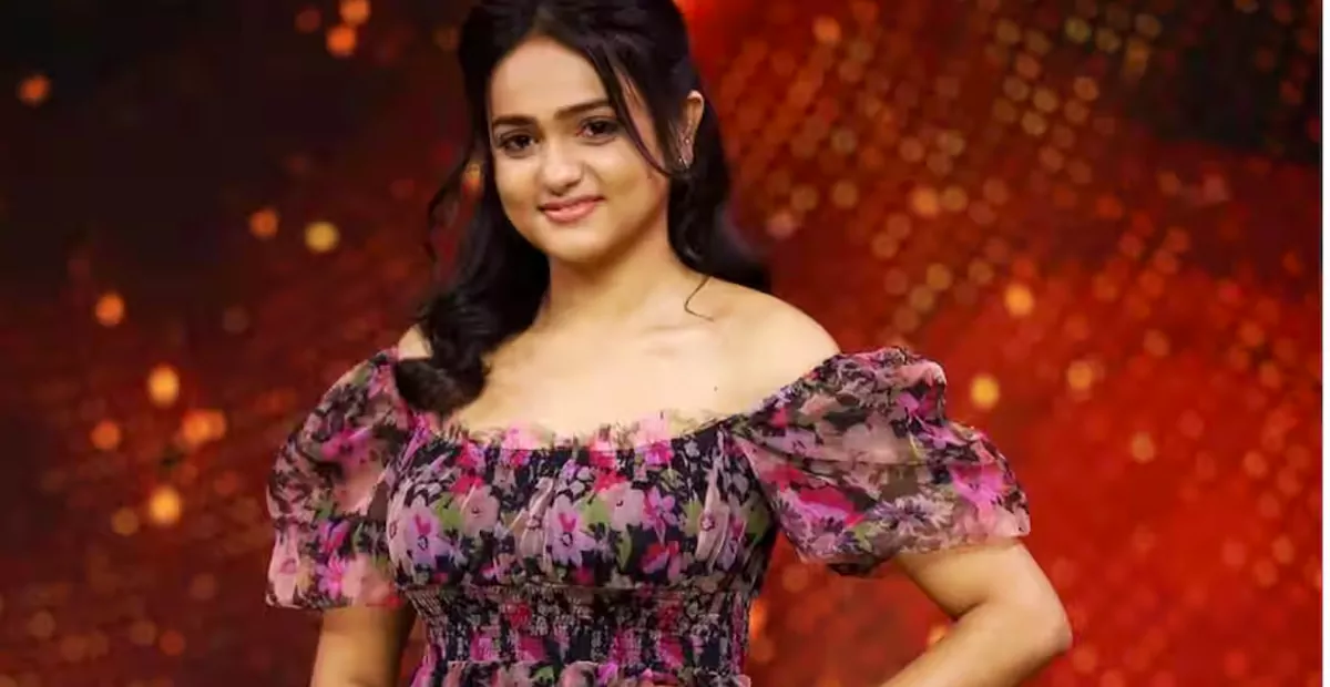 మా నాన్న, నేను కలిసి మందు తాగుతాం.. బిగ్ బాస్ బ్యూటీ వెల్లడి