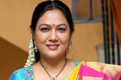 tmdb-header-middle-logo