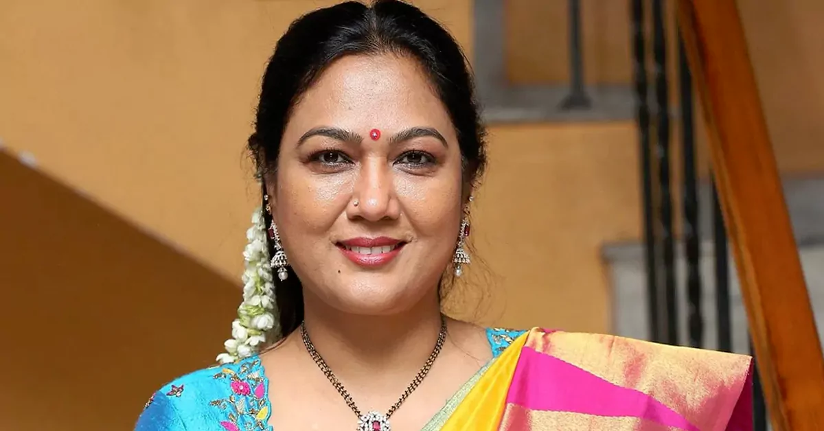 tmdb-header-middle-logo