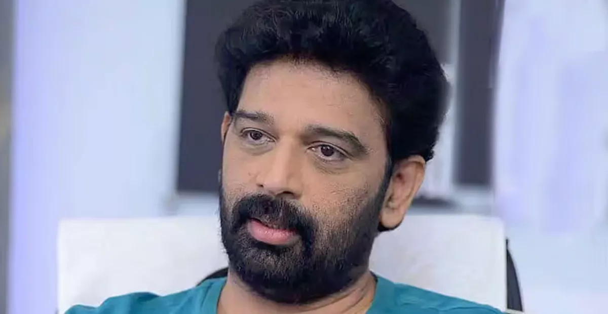 మా సినిమా ఆపేయాలని ప్రభుత్వం నుంచి ఫోన్ వచ్చింది