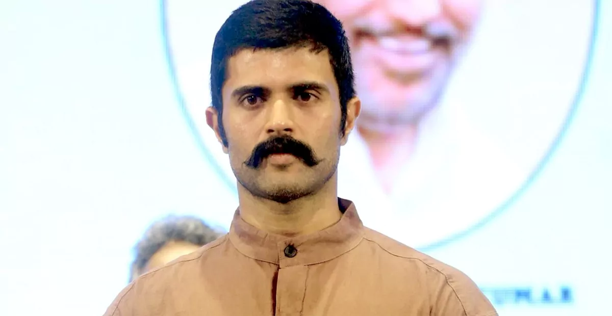 యాక్షన్ స్టైల్‌ని విజయ్ దేవరకొండ మొదలు పెట్టాడా!