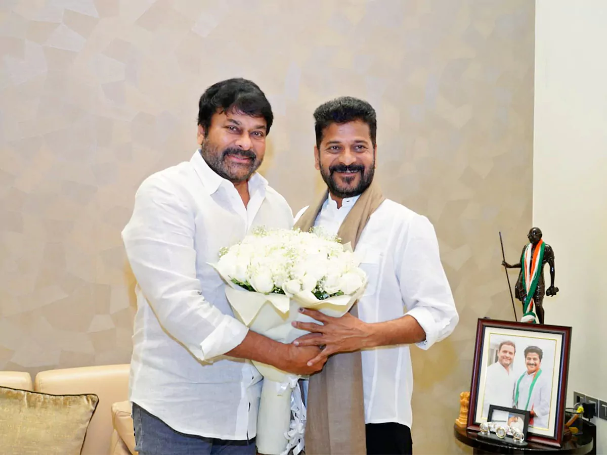 ప్రత్యేక ఆకర్షణగా చిరంజీవి, రేవంత్ రెడ్డి.. ఫ్యాన్స్ సంబరాలు