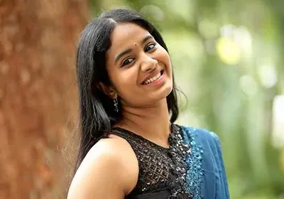 ప్రియుడ్ని పరిచయం చేసిన పెదకాపు హీరోయిన్.. తెలుగు దర్శకుడు కాదు