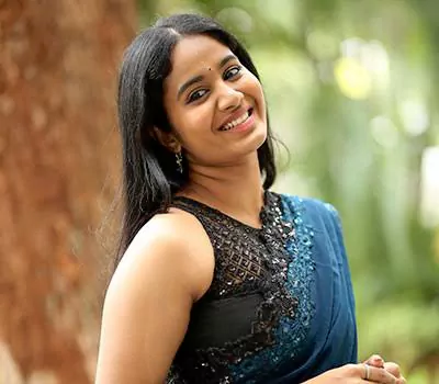 ప్రియుడ్ని పరిచయం చేసిన పెదకాపు హీరోయిన్.. తెలుగు దర్శకుడు కాదు