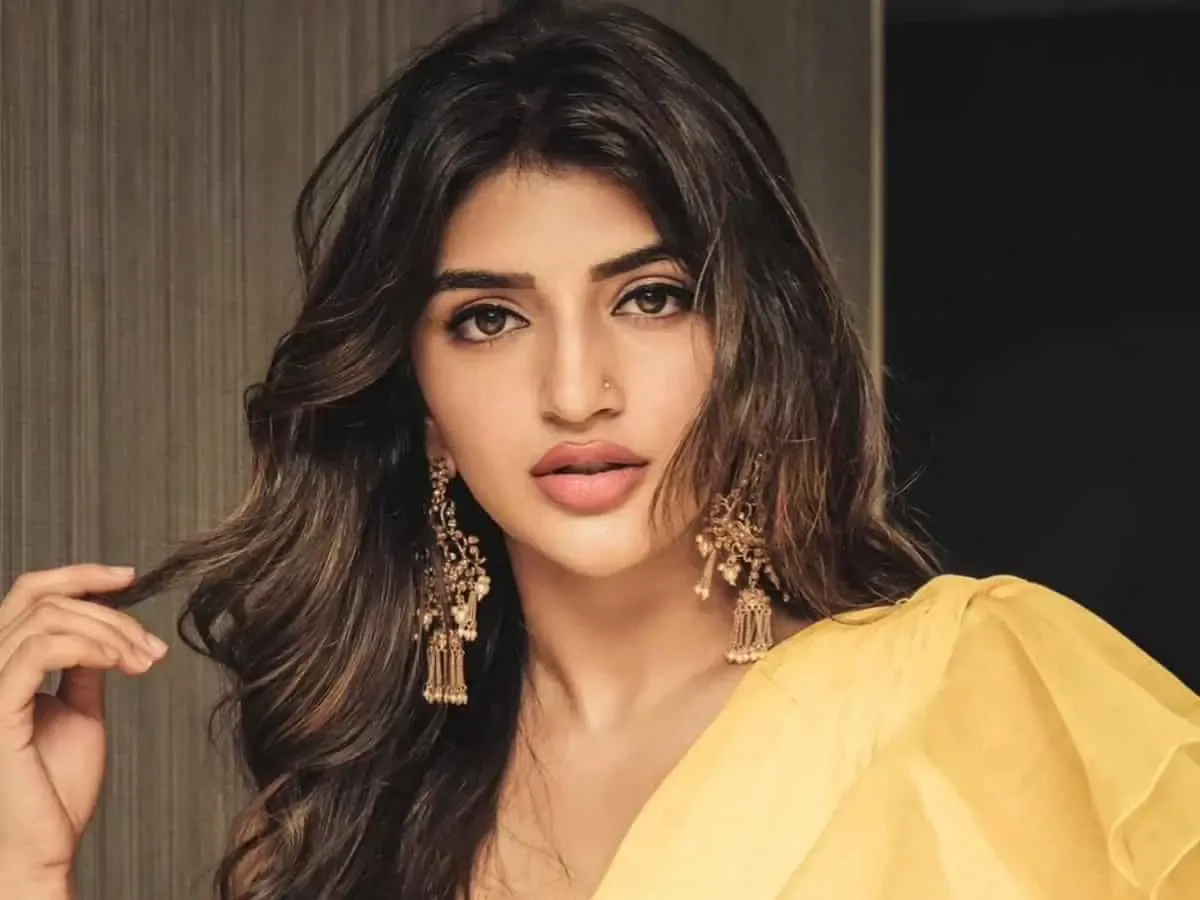 శ్రీలీలకి ఘోర అవమానం.. ముఖ్యమంత్రి భార్య అలా ప్రవర్తించడం తప్పే!